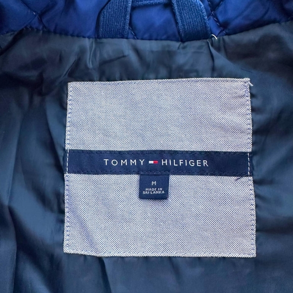 Tommy Hilfiger Sleevless Jacket - Picture 6 of 6